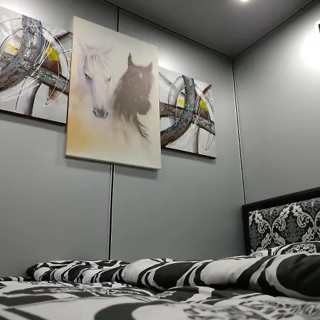 Container Edge Hotel Nuwara Eliya