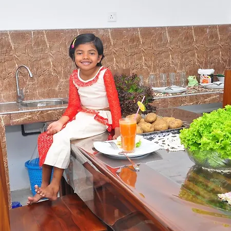 Guest house Moonplains Himaya Bungalow *