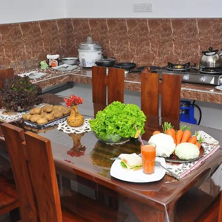 Guest house Moonplains Himaya Bungalow *