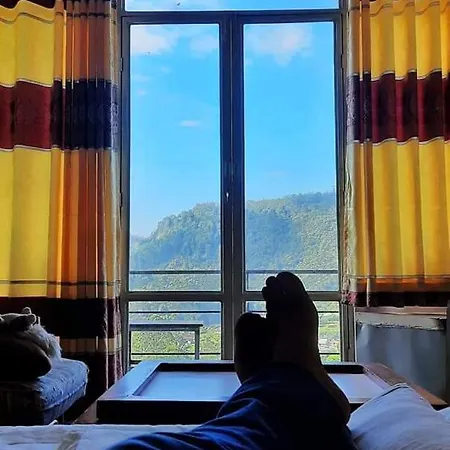 Homestay Woods Hut Nuwara Eliya