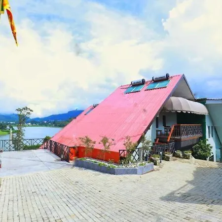 Resort Lake View Holiday