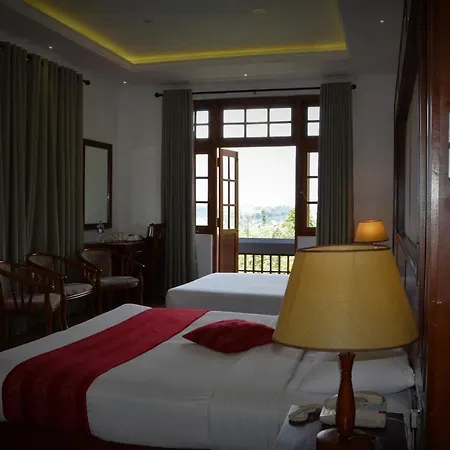Heaven Seven Hotel
