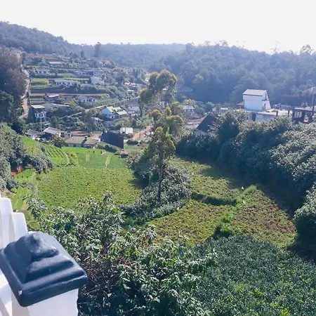 White Vintage Bunglow Nuwara Eliya