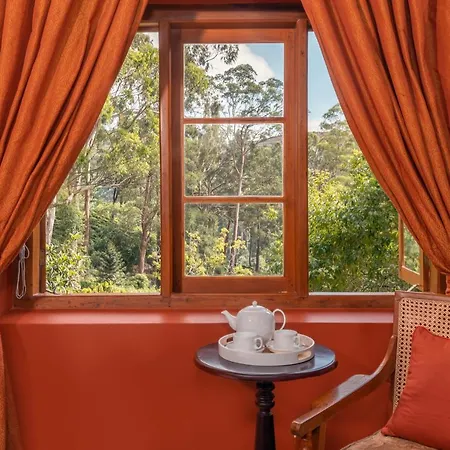 Hotel Jetwing Warwick Gardens, A Luxury Reserve