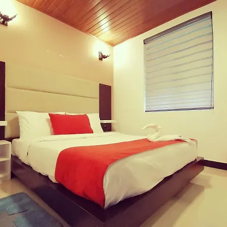 Moon Plains Luxury *