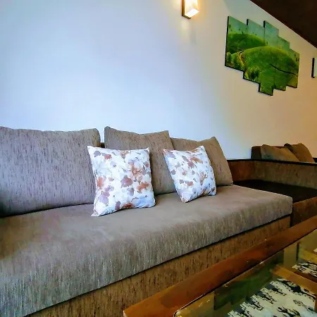 Moon Plains Luxury Apartment