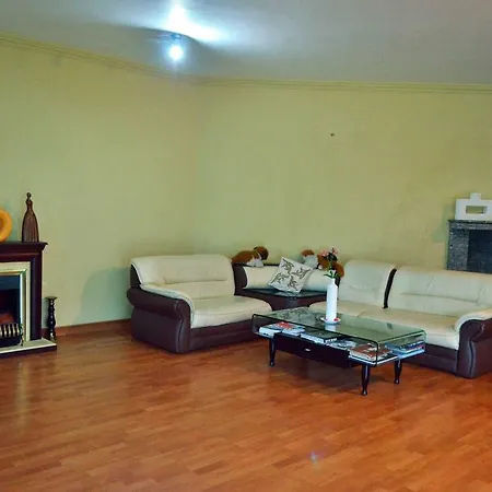 Hill Crest Villa *
