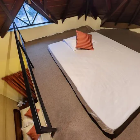 Hotel 42