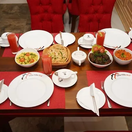 Hotel Twin Red - Luxury With Mountain View *