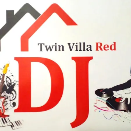 Hotel Twin Red - Luxury With Mountain View *