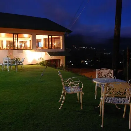 Hotel Tea Bush 3*