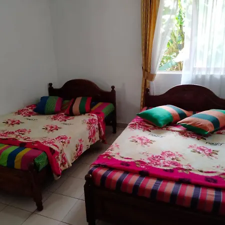 White Heaven Inn Guest house *