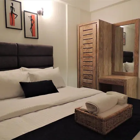 Apartment The Teak By Lakbima *