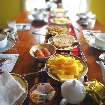 Uyou Ceylon Guest House Bed & Breakfast *