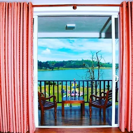 Royal Hotel 3*