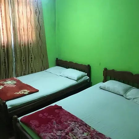 Retreat Nuwaraeliya Hostels Nuwara Eliya