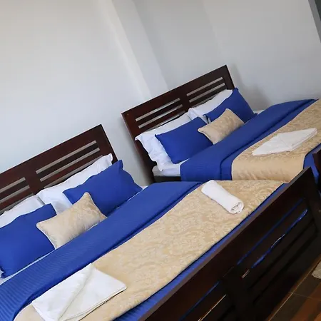 Bed & Breakfast Avonvin 3*