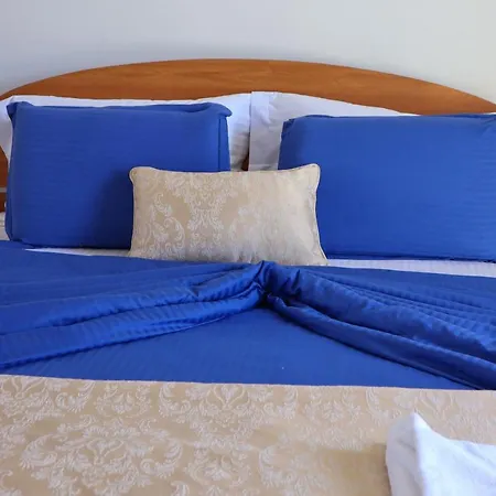 Bed & Breakfast Avonvin 3*