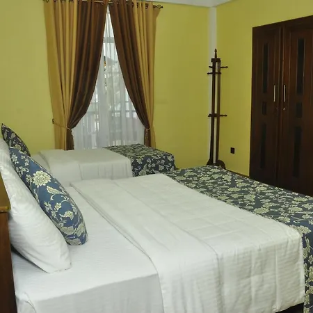 Summer Glow Guest - * Nuwara Eliya