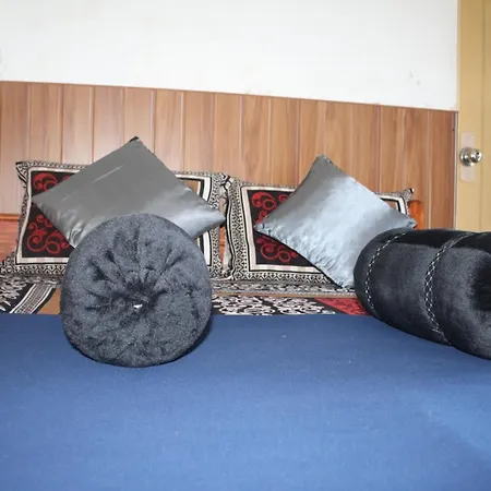 Bezel Hotel 3*