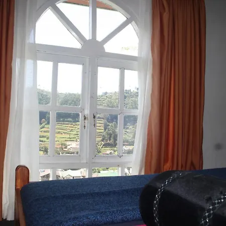 Hotel Bezel