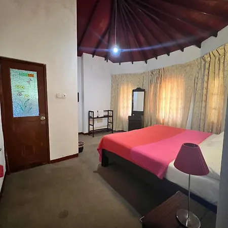 Guest house Hill Top Inn Nuwara Eliya