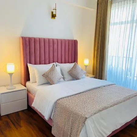 Grand Winterberry - View Luxury *