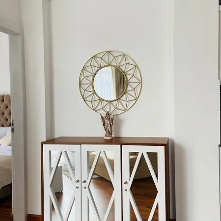Grand Winterberry - View Luxury Apartment