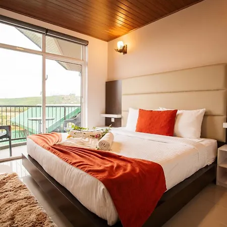 Moon Plains Luxury *