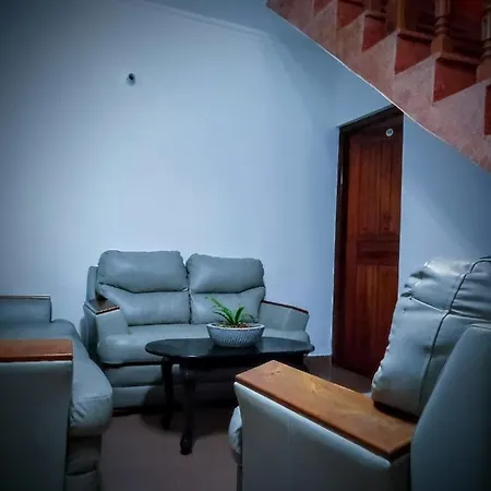 Ragith Villa Lodge *