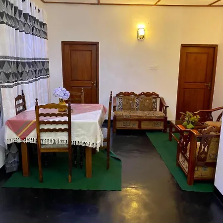 Maa&Maa Inn Guest house *