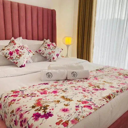 Grand Winterberry - View Luxury Apartment *