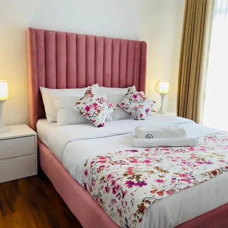 Grand Winterberry - View Luxury Apartment Nuwara Eliya