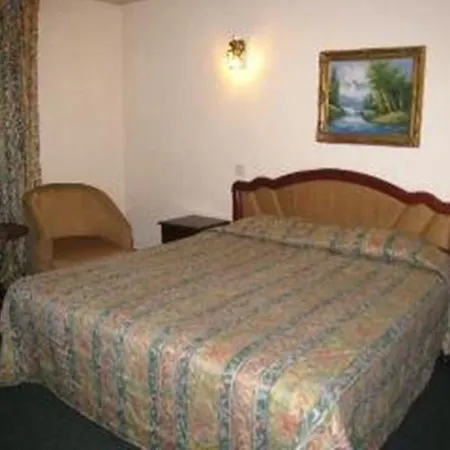 Tea Bush Hotel