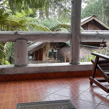 Kingfern Hotel *