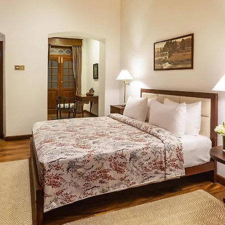 W15 Gregory Nuwara Eliya