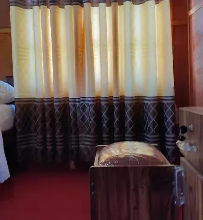Aoki Nuwaraeliya Hotel Nuwara Eliya