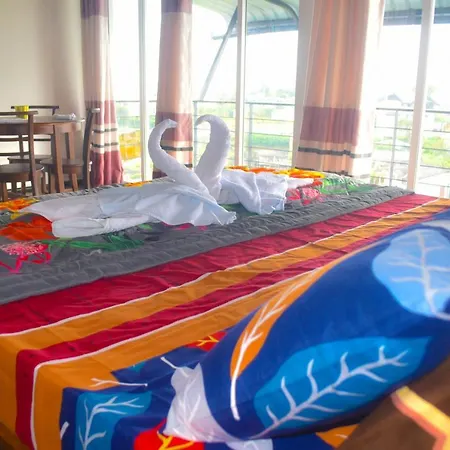 Asia Hotel *