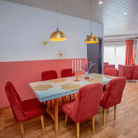 Apartment The Breeze Luxury *