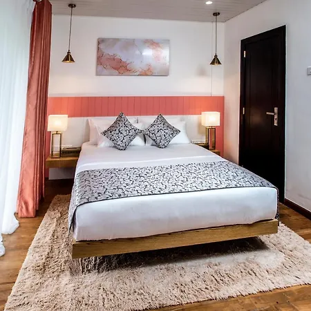 The Breeze Luxury *