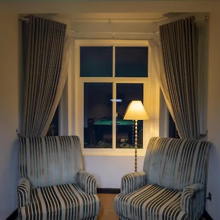 Hotel Galway Heights 4*