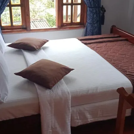 Bed & Breakfast The Train View 3*
