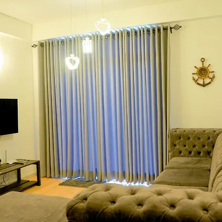 Vista Mariners Blue Apartment