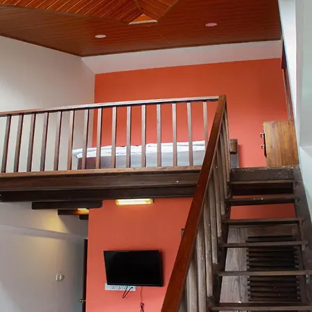Guest house Manudi Glenfallsedge Rest 3*