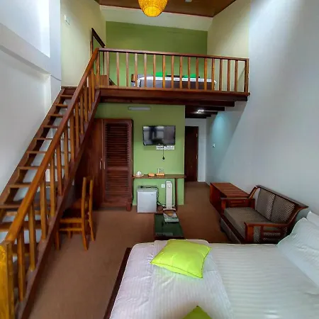 Guest house Manudi Glenfallsedge Rest 3*