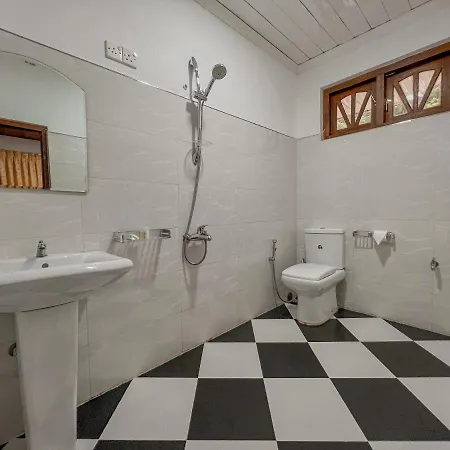 Hotel Royal Guest Nuwara Eliya