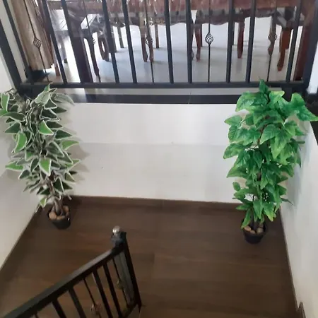 Guest house Maduwanthi