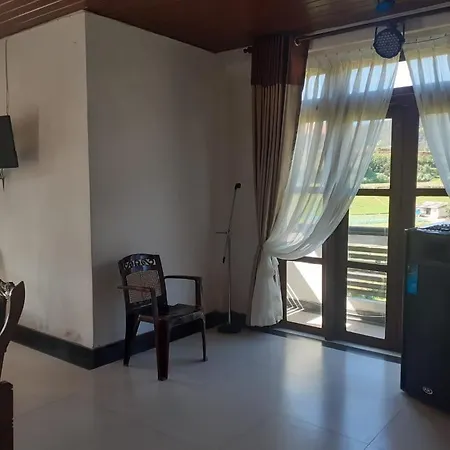 Maduwanthi Guest house *