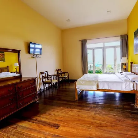 Hotel Acacia 4*