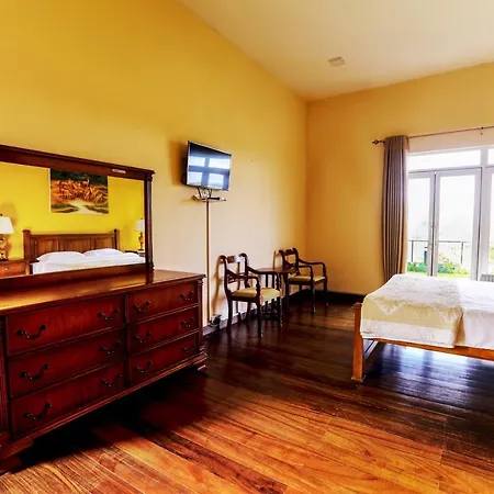 Acacia 4*